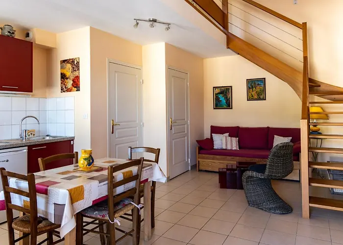 Pre En Bulles Hotel Trepail