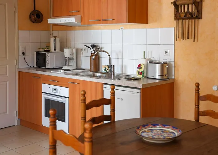 Pre En Bulles Hotel Trepail